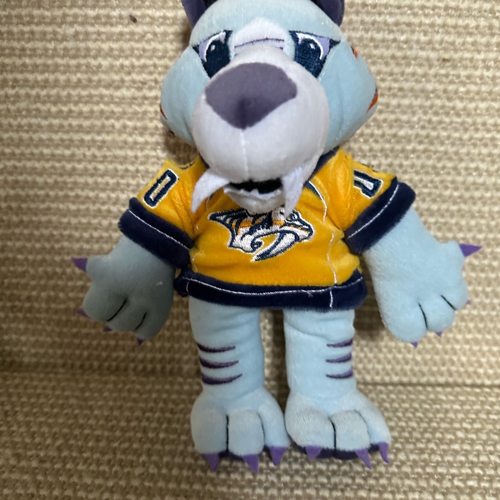 GNASH NASHVILLE PREDATORS MASCOT STUFFED ANIMAL BEAR FOREVER COLLECTIBLES